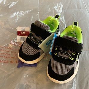 Stride Rite 360 Sneakers